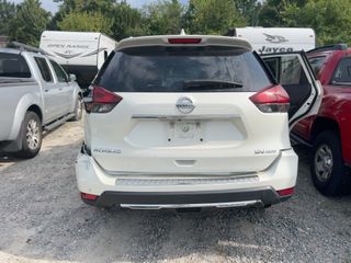 2018 Nissan Rogue SV - Exterior Rear Center Image